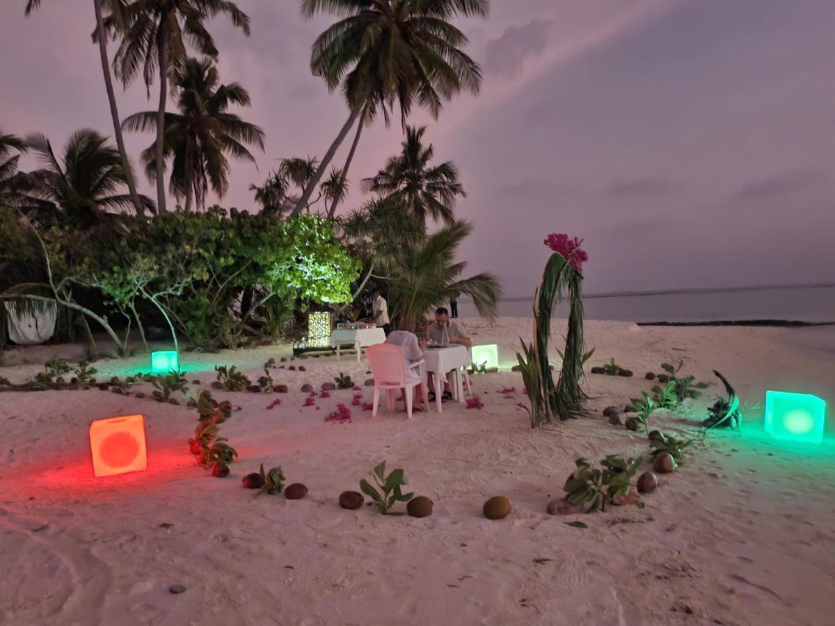 Island Life Maldives Retreat & Spa Magoodhoo المظهر الخارجي الصورة