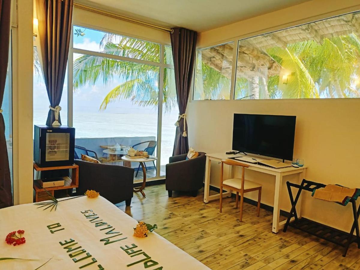Island Life Maldives Retreat & Spa Magoodhoo المظهر الخارجي الصورة