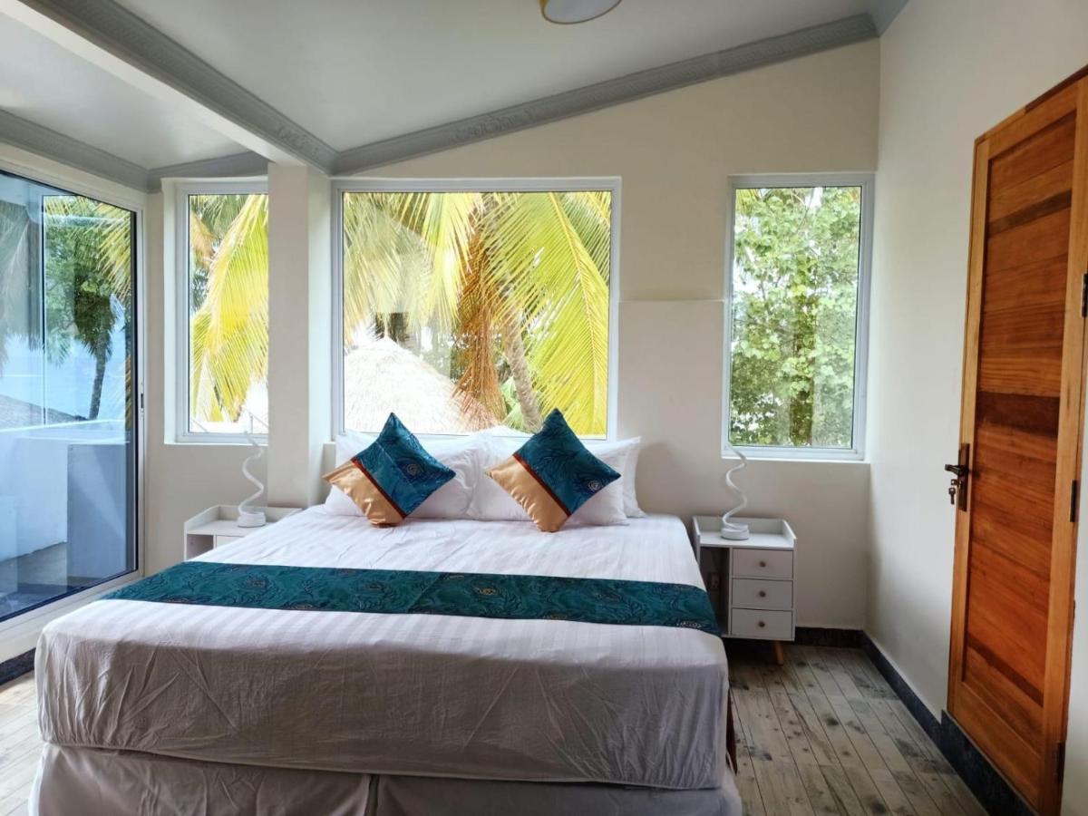 Island Life Maldives Retreat & Spa Magoodhoo المظهر الخارجي الصورة